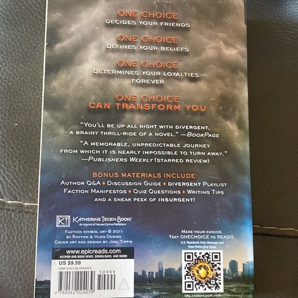 Divergent Softcover - Picture 2 of 2